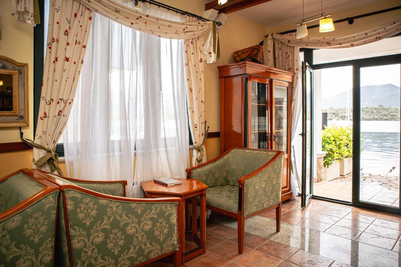 ApartHotel Villa Lav Nova Pec Esterno foto