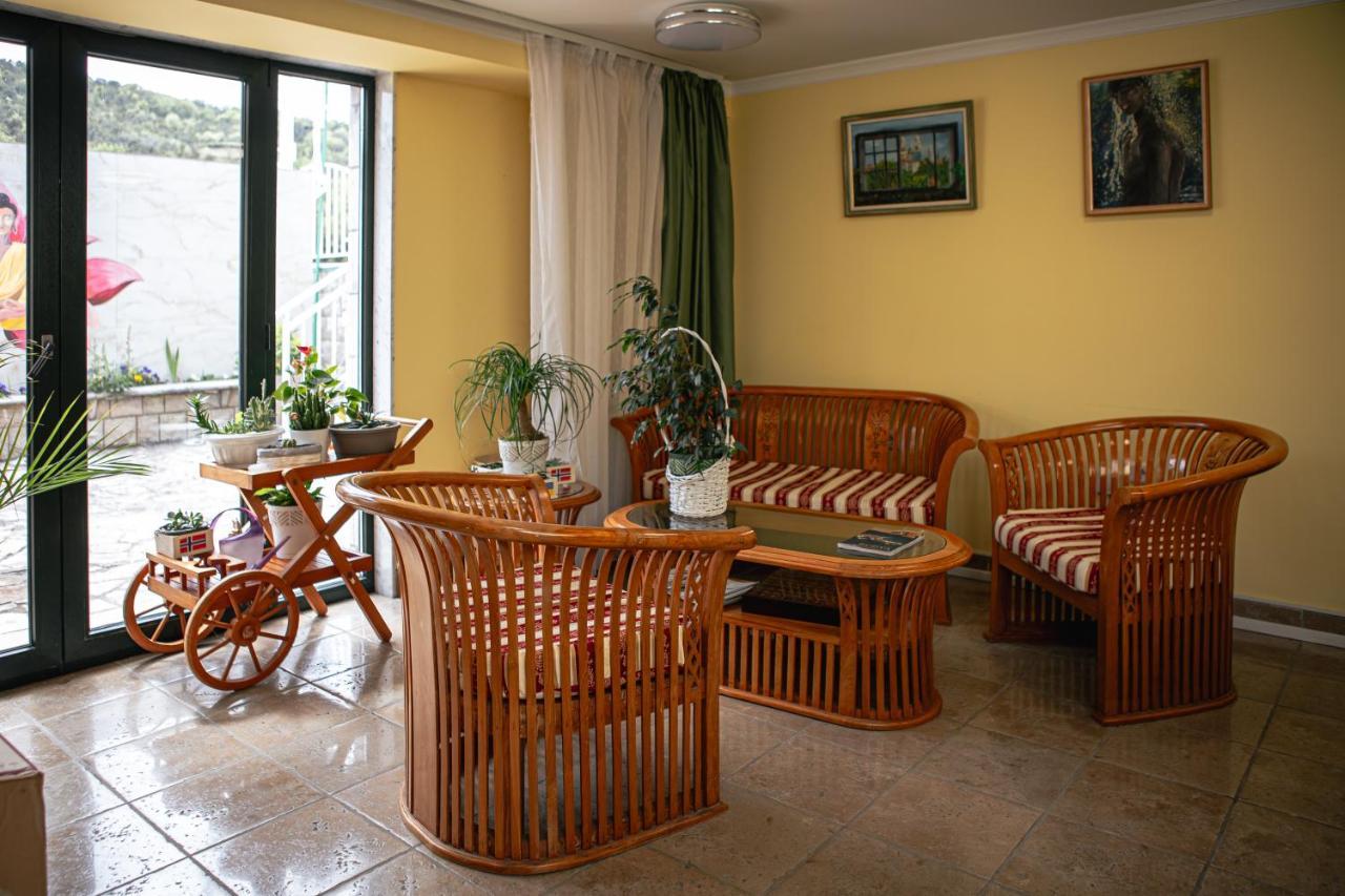 ApartHotel Villa Lav Nova Pec Esterno foto