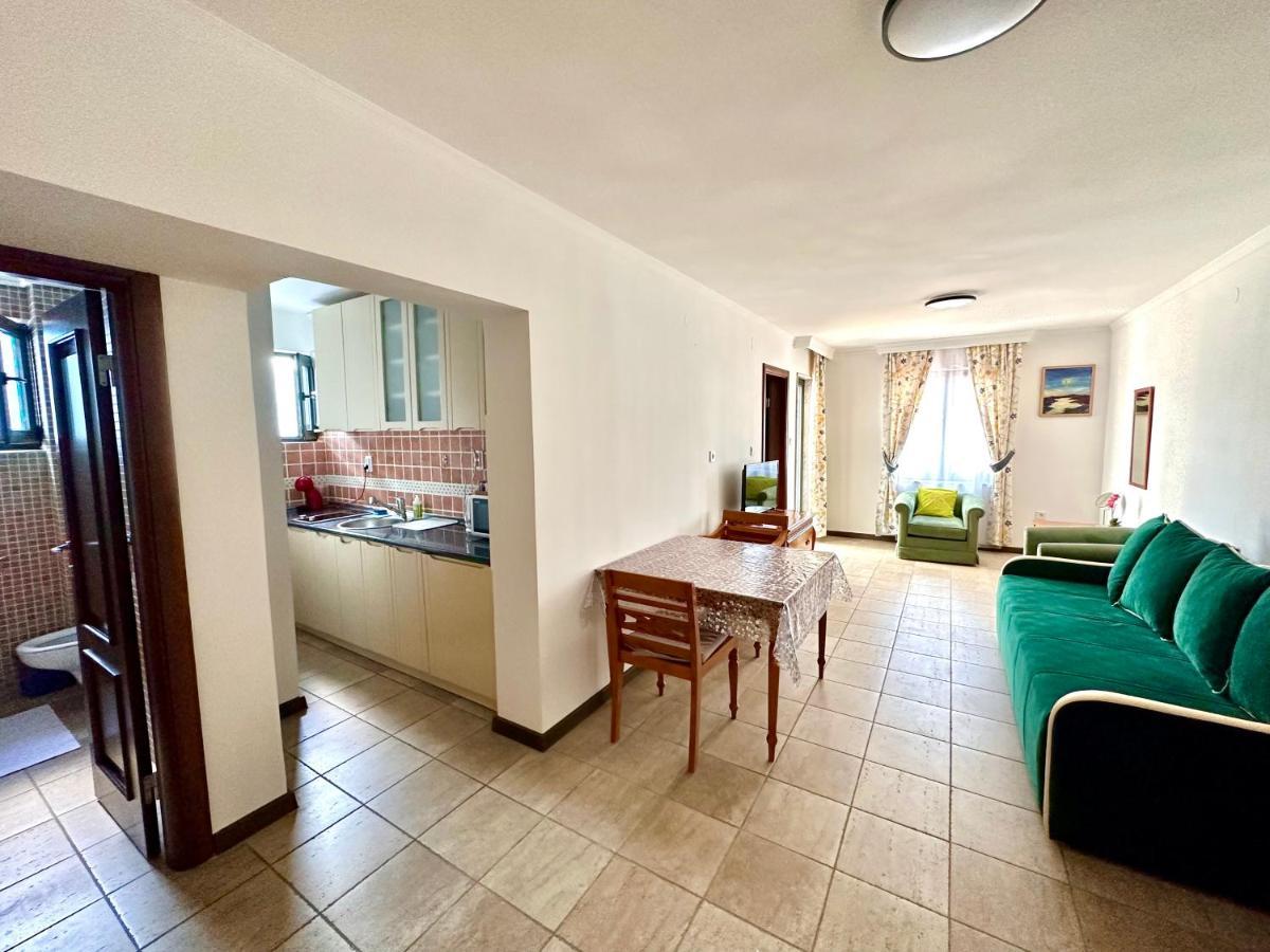 ApartHotel Villa Lav Nova Pec Esterno foto