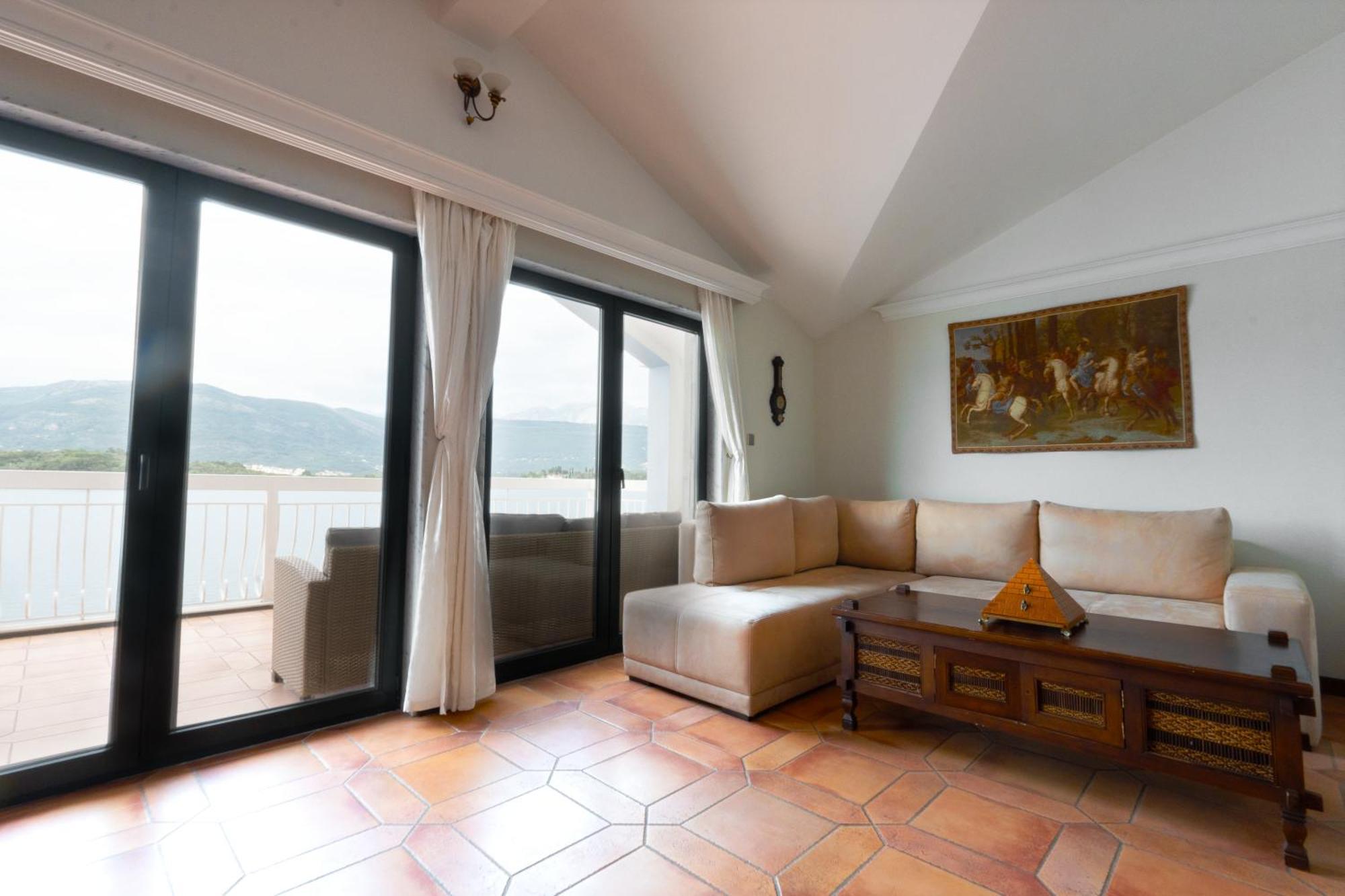 ApartHotel Villa Lav Nova Pec Esterno foto