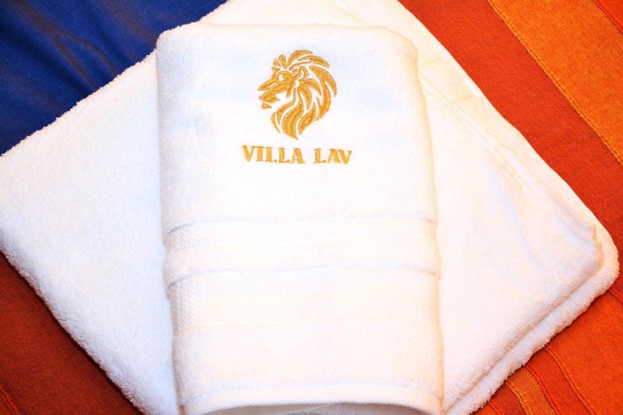 ApartHotel Villa Lav Nova Pec Esterno foto